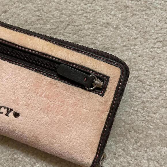 Juicy Couture Women's Pink and Multi Wallet-purs - Picture 3 of 6